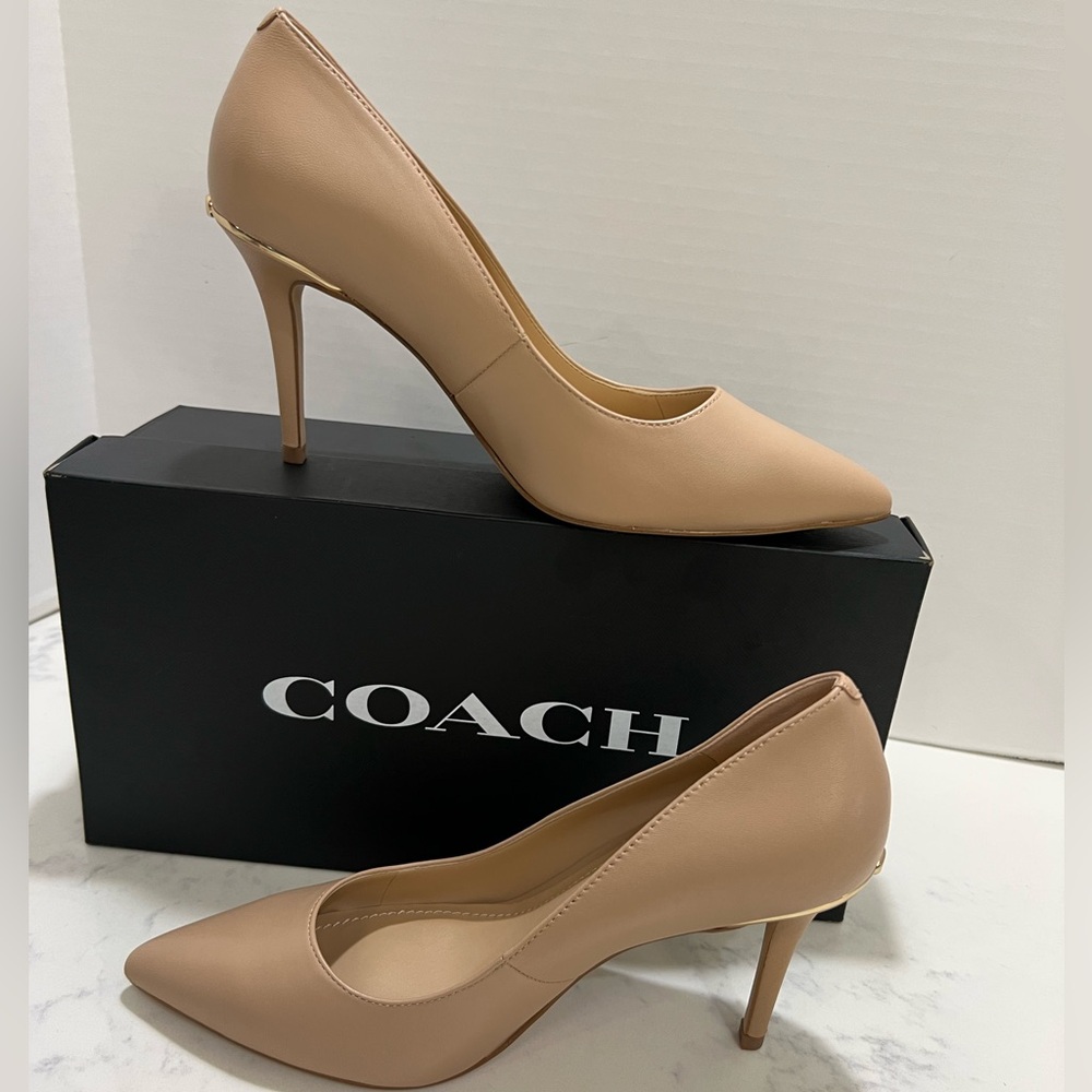 Coach Tan Stiletto Heels Pointed Toe - Picture 5 of 10
